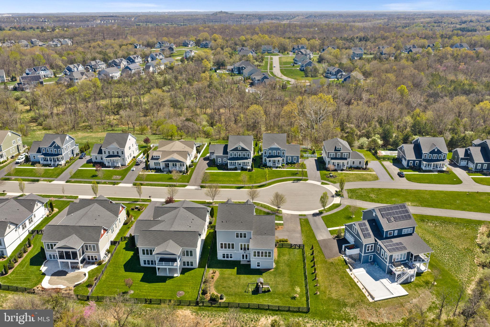 GREENS SOUTH AT WILLOWSF - Residential