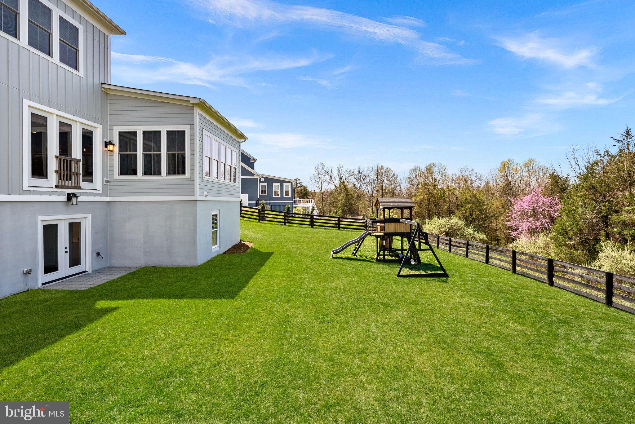 GREENS SOUTH AT WILLOWSF - Residential