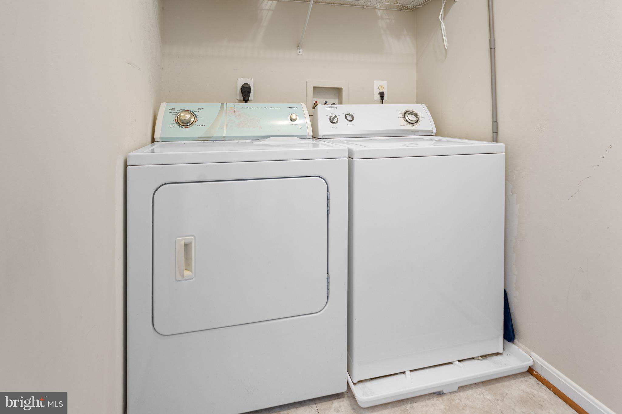 PINEY ORCHARD - Residential