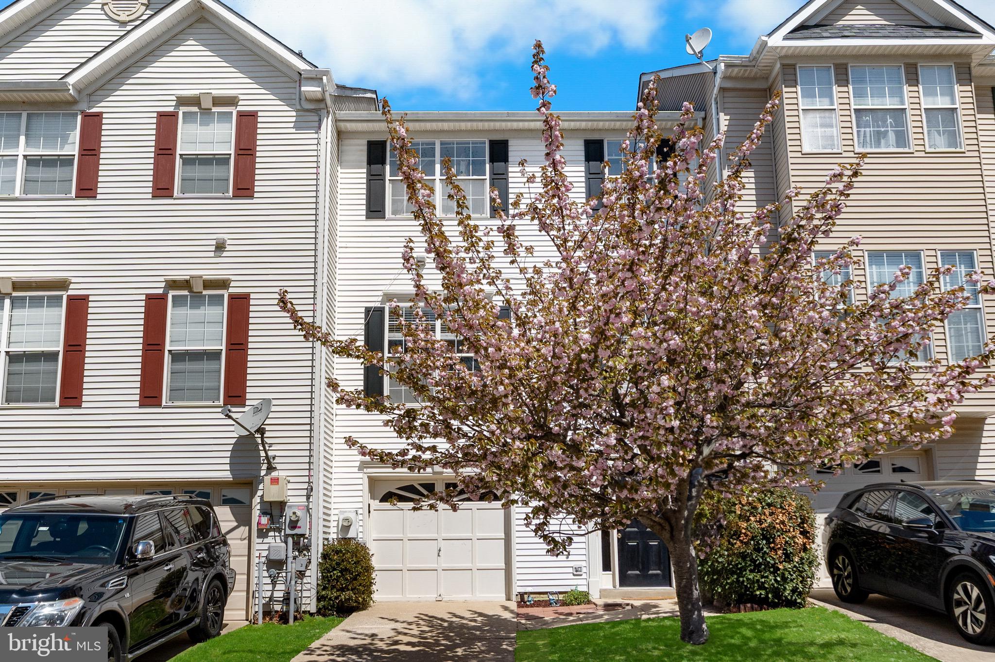 PINEY ORCHARD - Residential