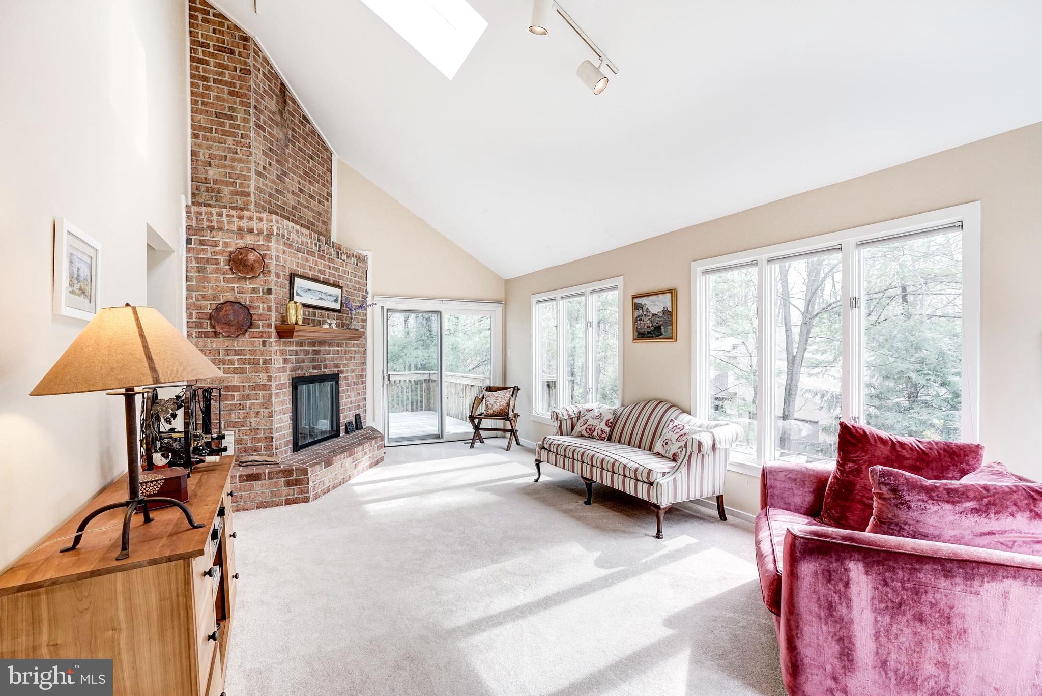 FOXVALE - Residential