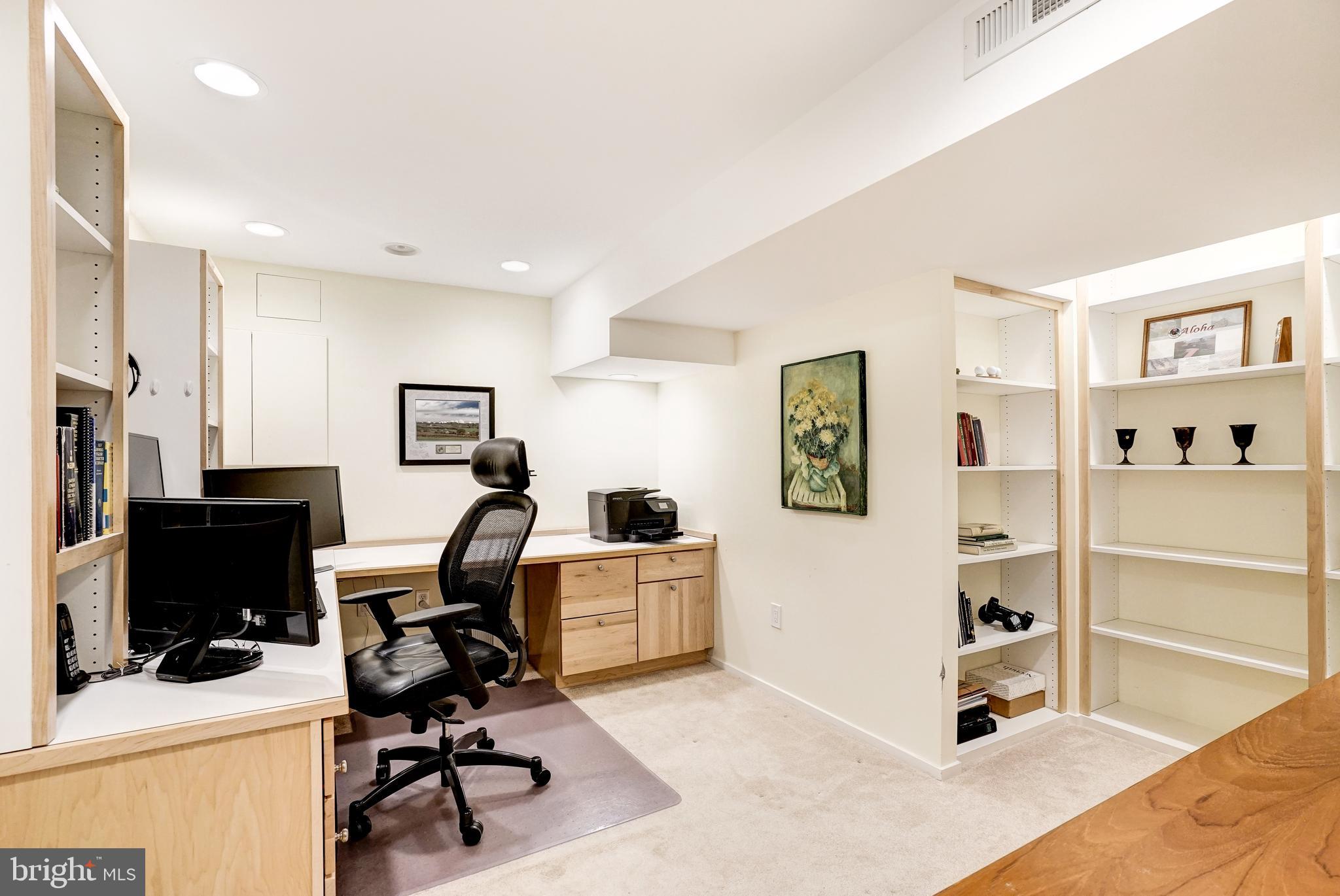 FOXVALE - Residential