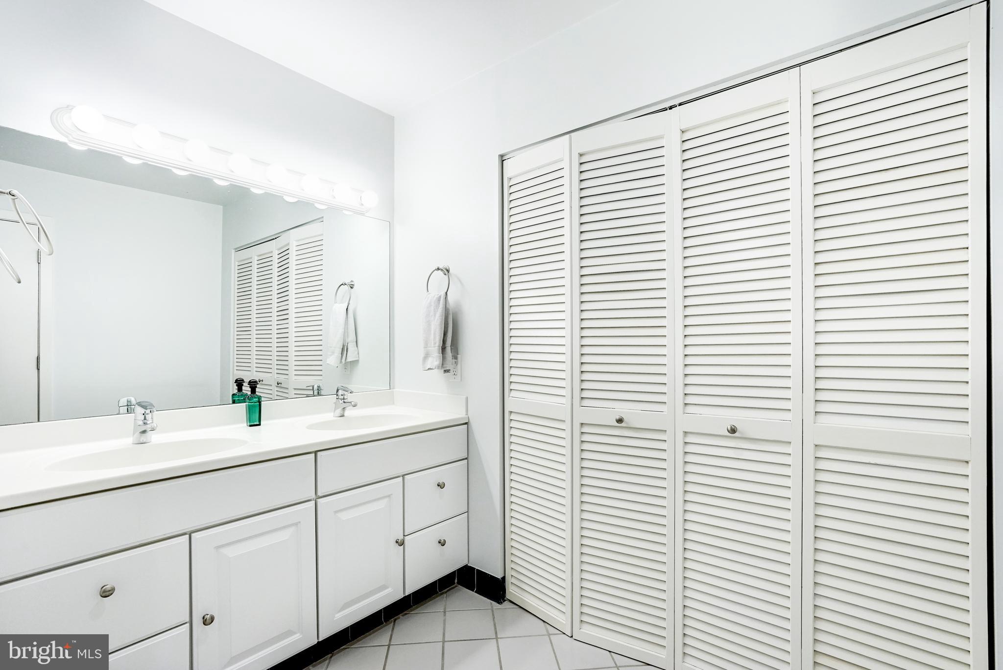 FOXVALE - Residential