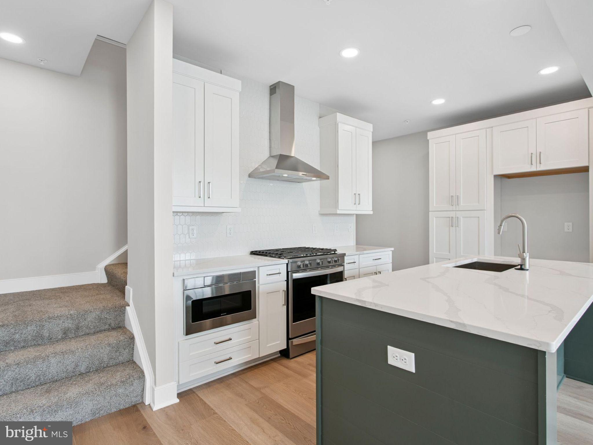 FLORIN HILL - Residential