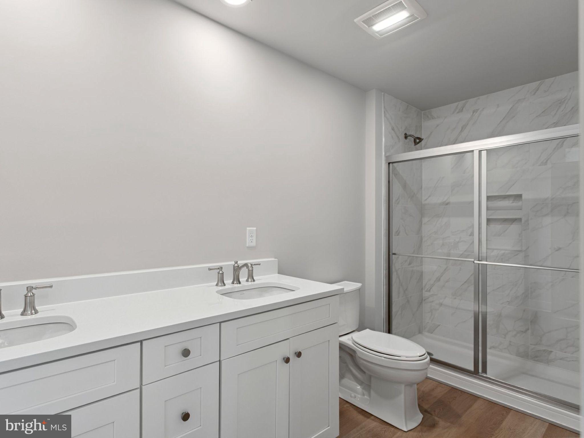 FLORIN HILL - Residential