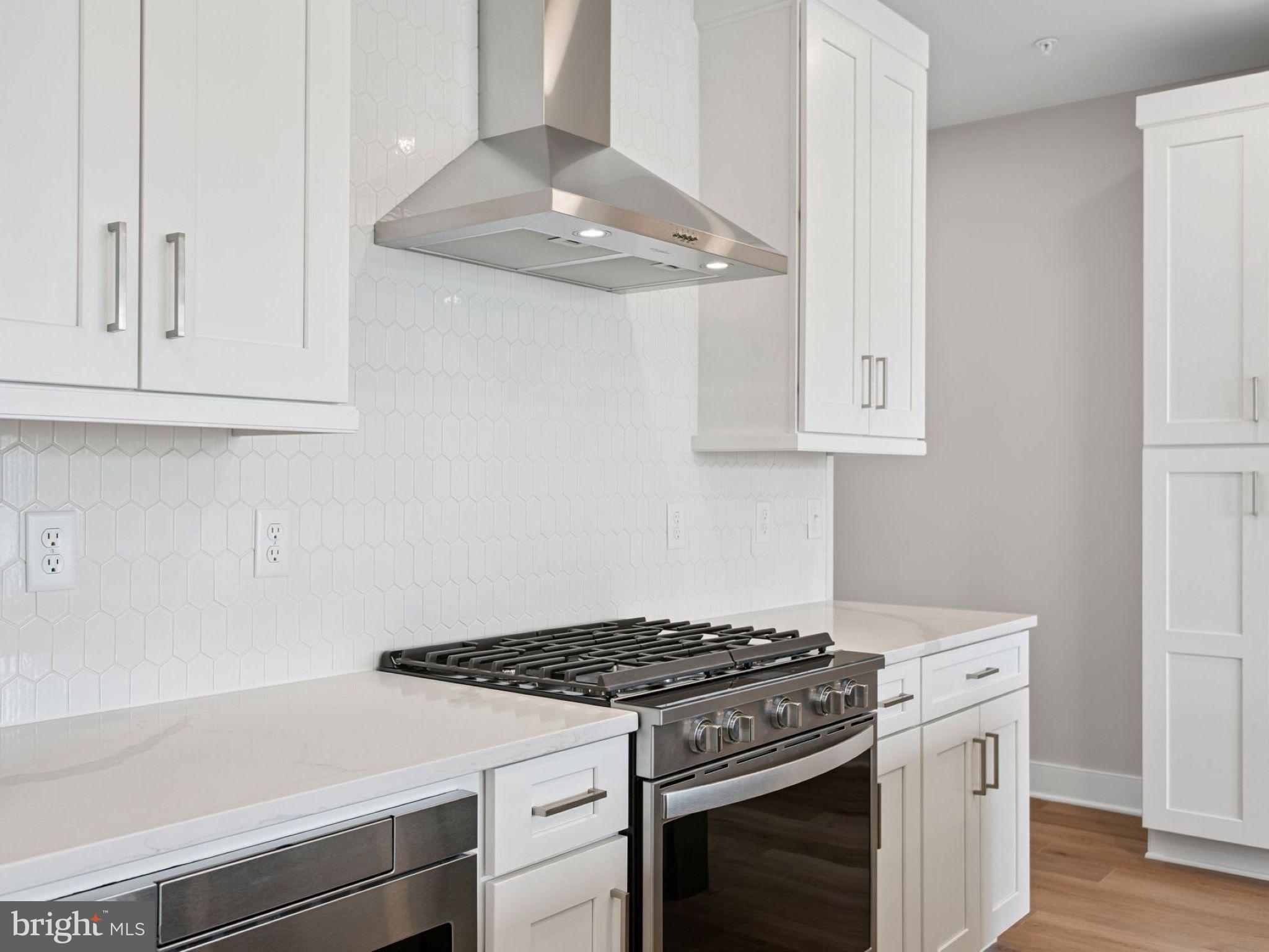 FLORIN HILL - Residential