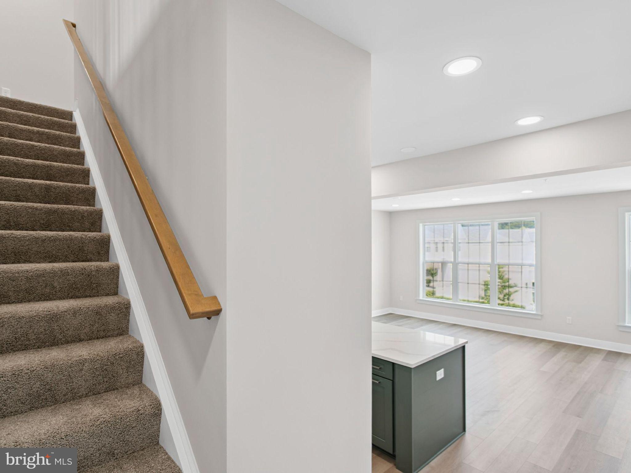 FLORIN HILL - Residential