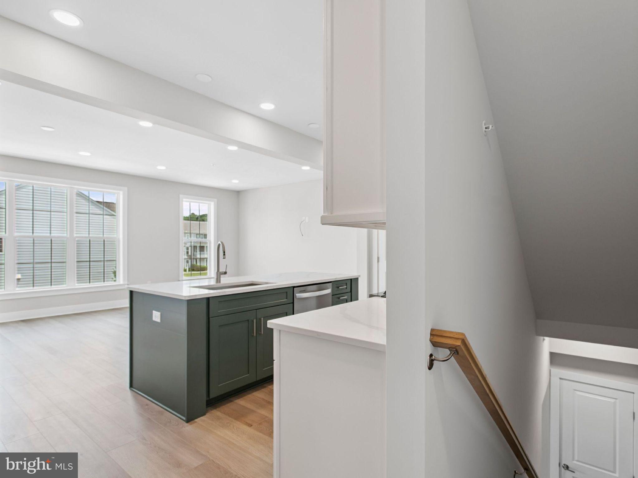 FLORIN HILL - Residential