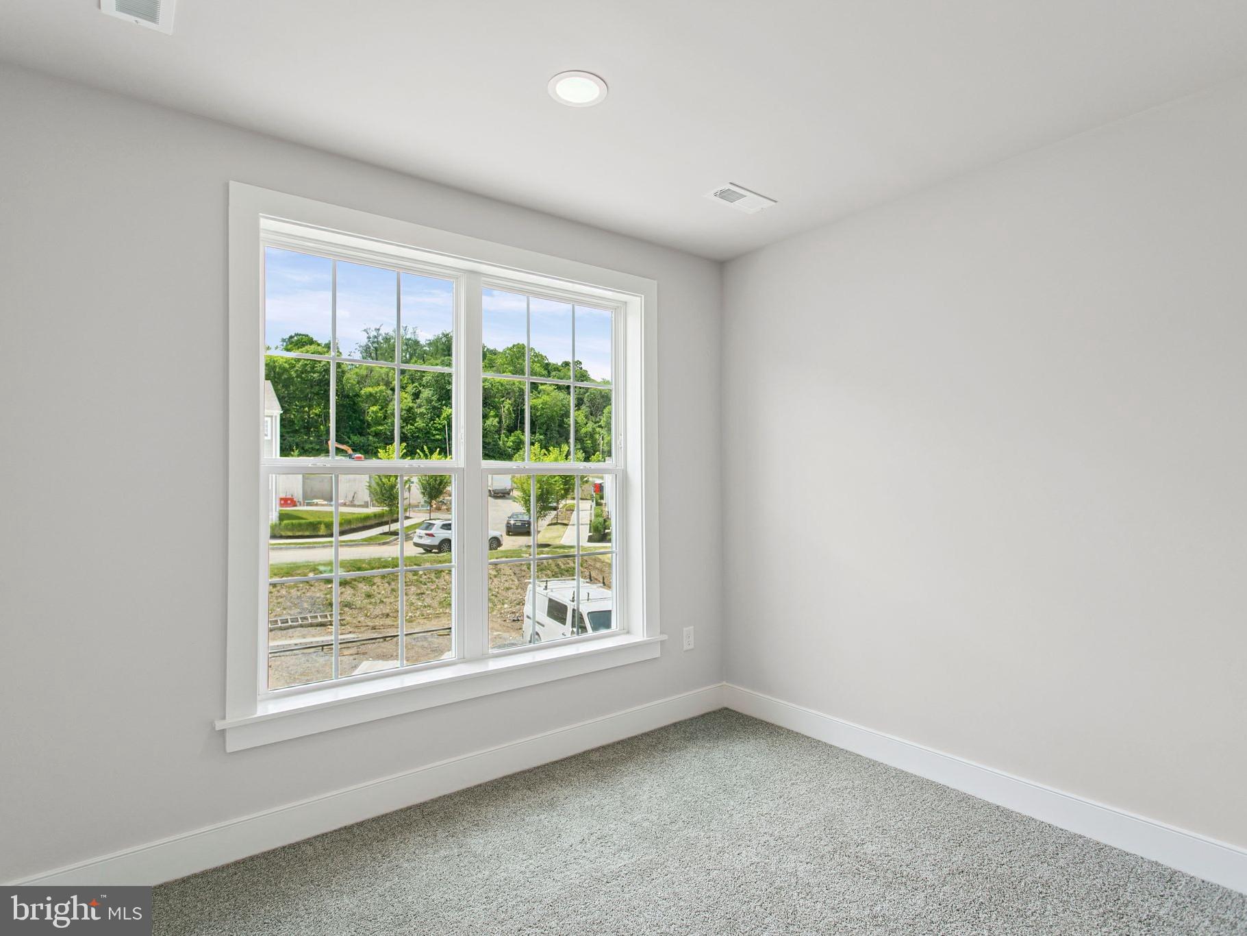 FLORIN HILL - Residential