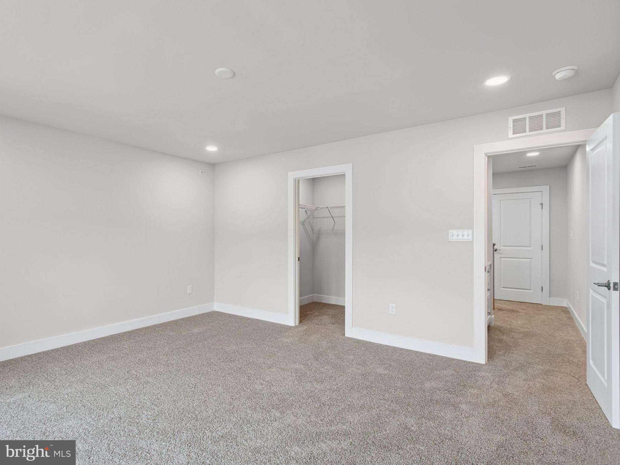 FLORIN HILL - Residential