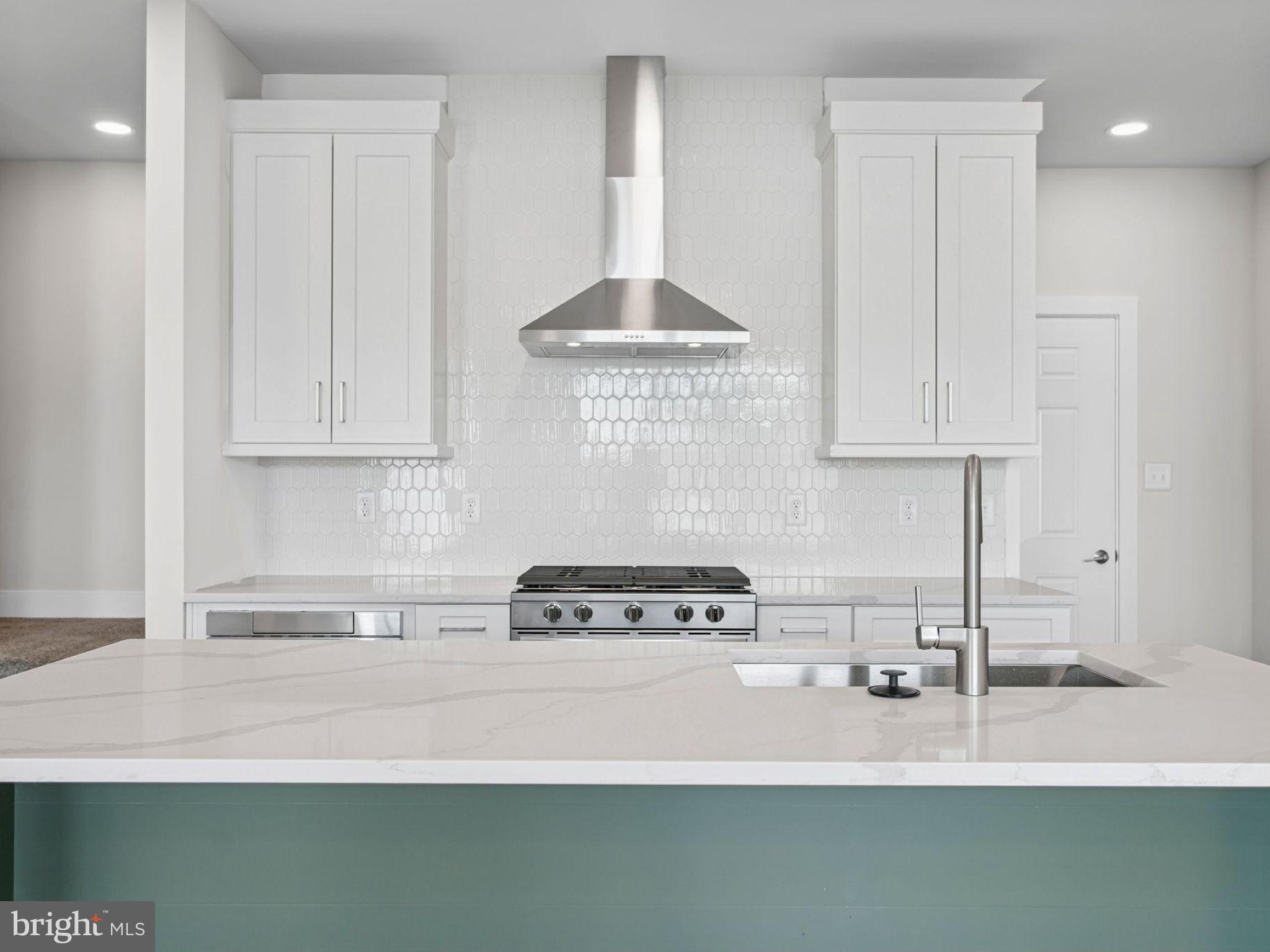 FLORIN HILL - Residential