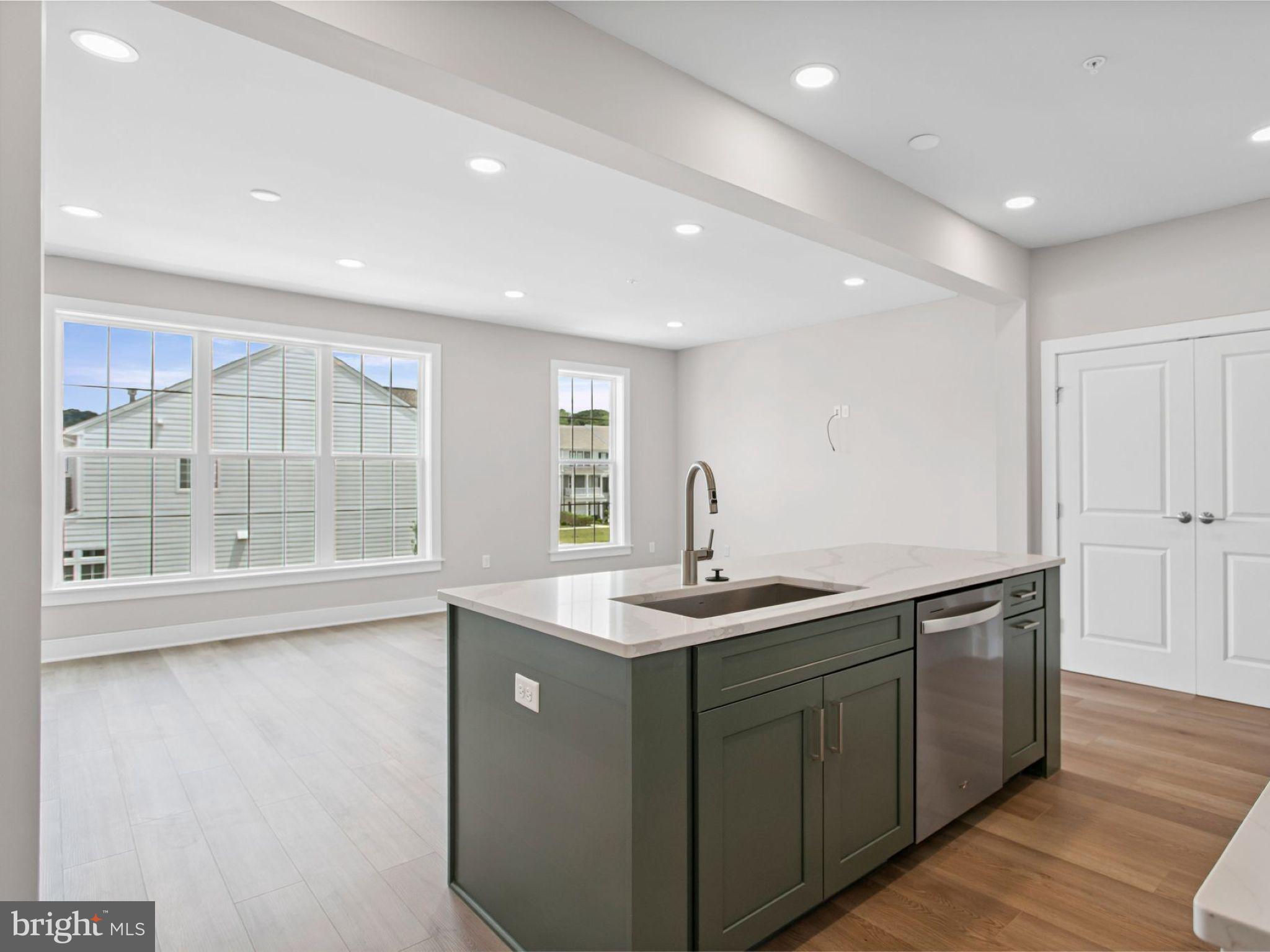 FLORIN HILL - Residential