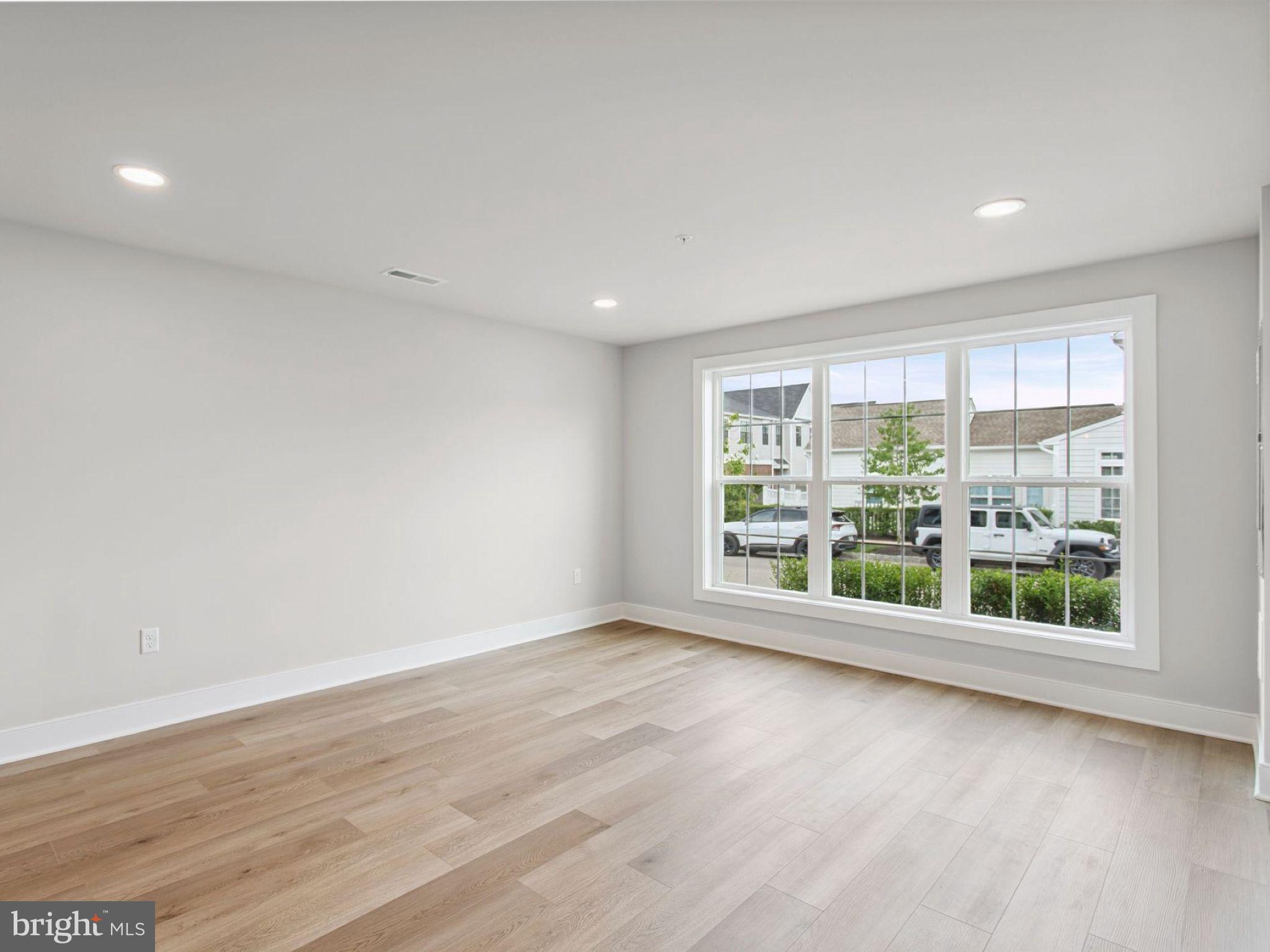 FLORIN HILL - Residential