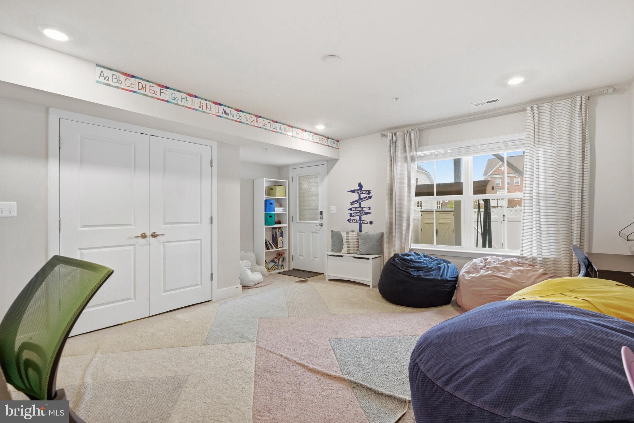 ST. CHARLES TOWNS - Residential