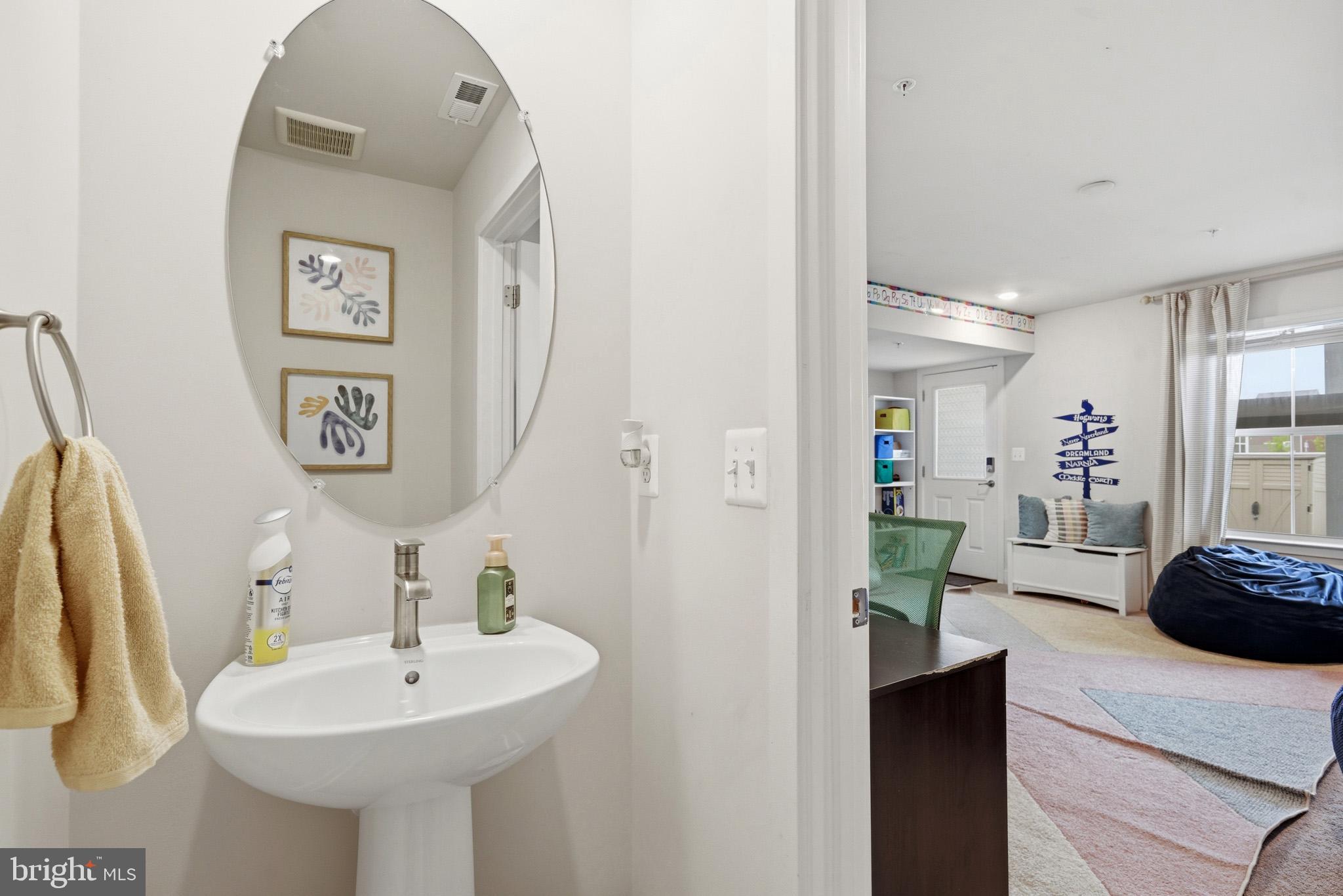 ST. CHARLES TOWNS - Residential