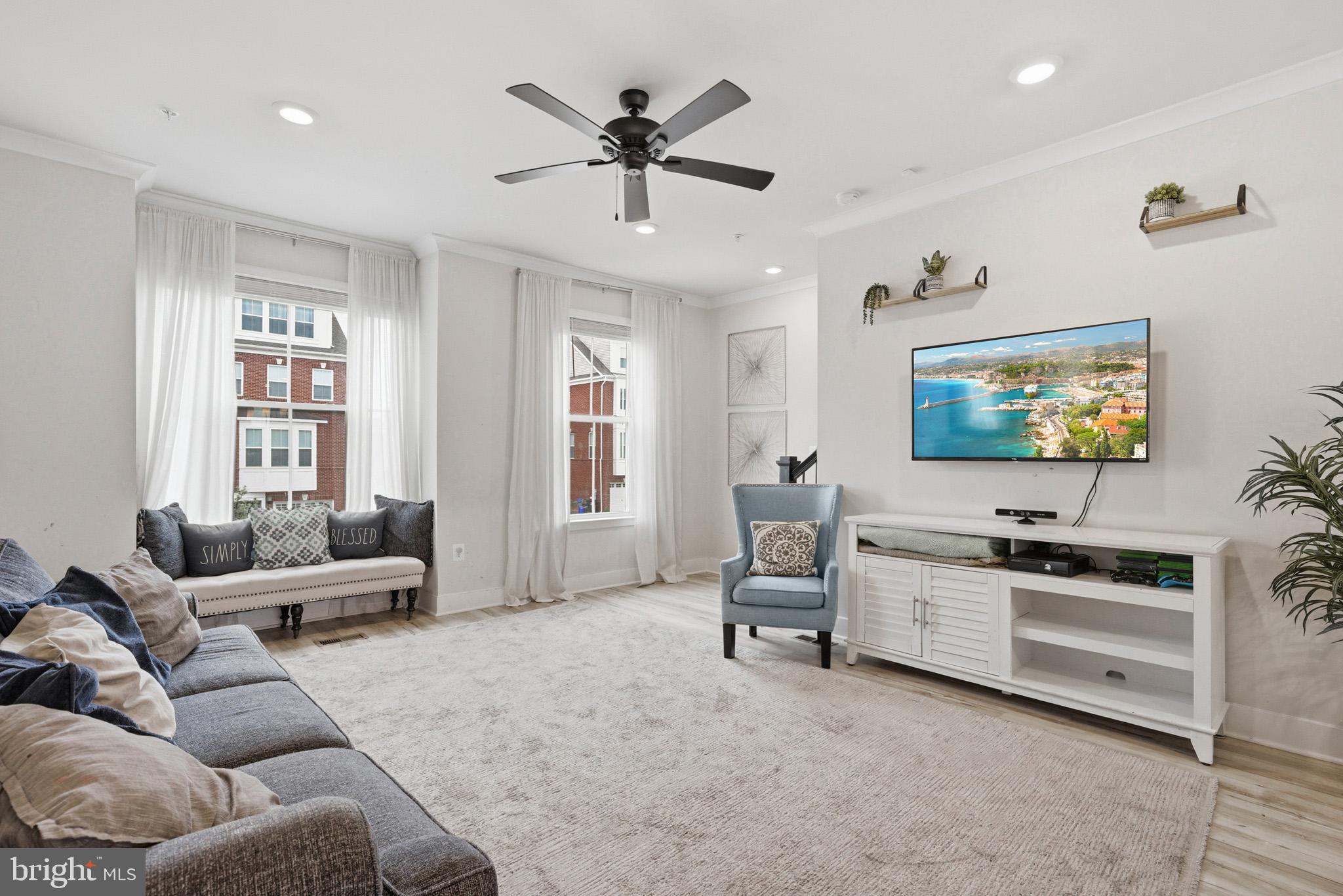 ST. CHARLES TOWNS - Residential