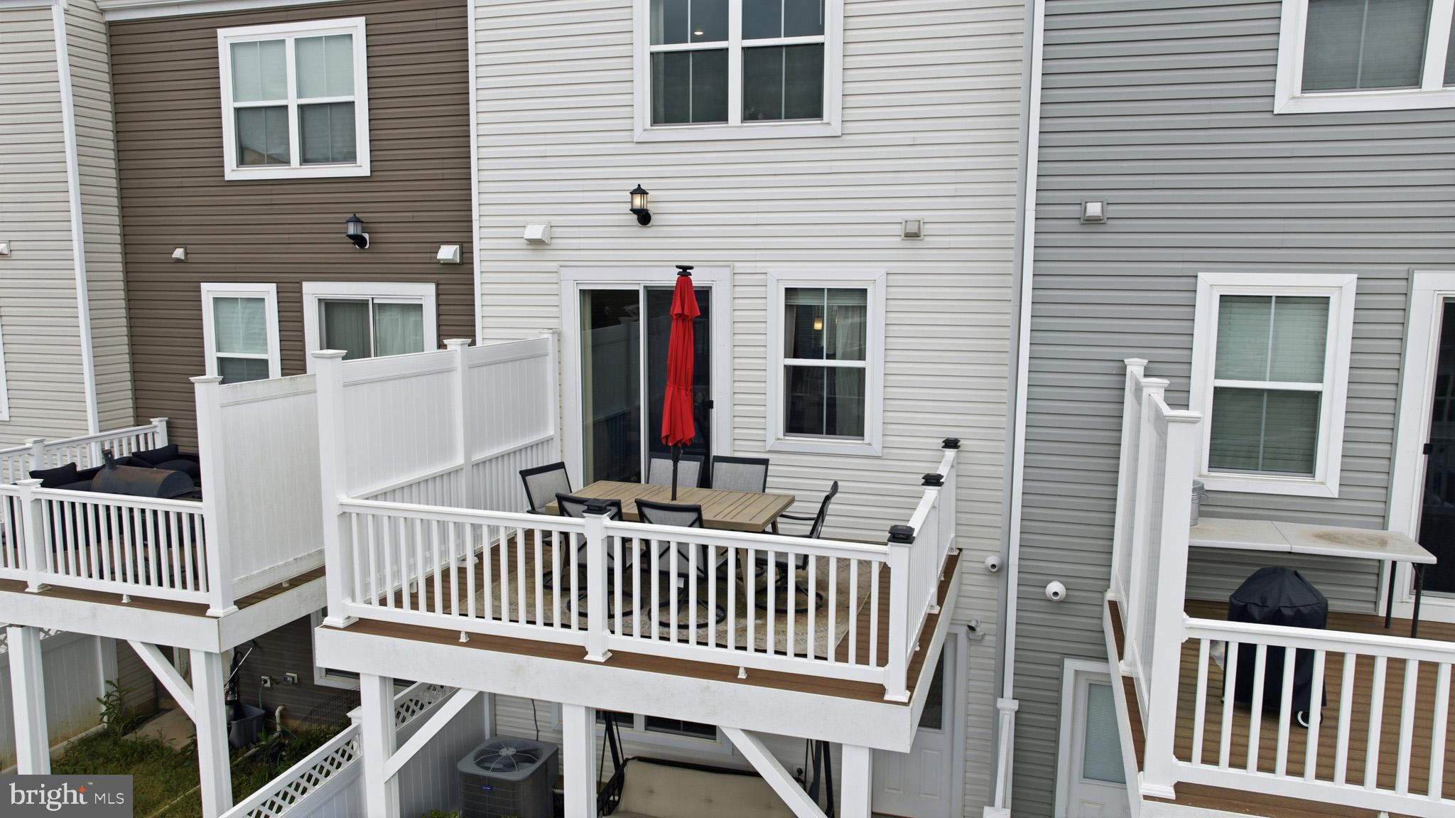 ST. CHARLES TOWNS - Residential