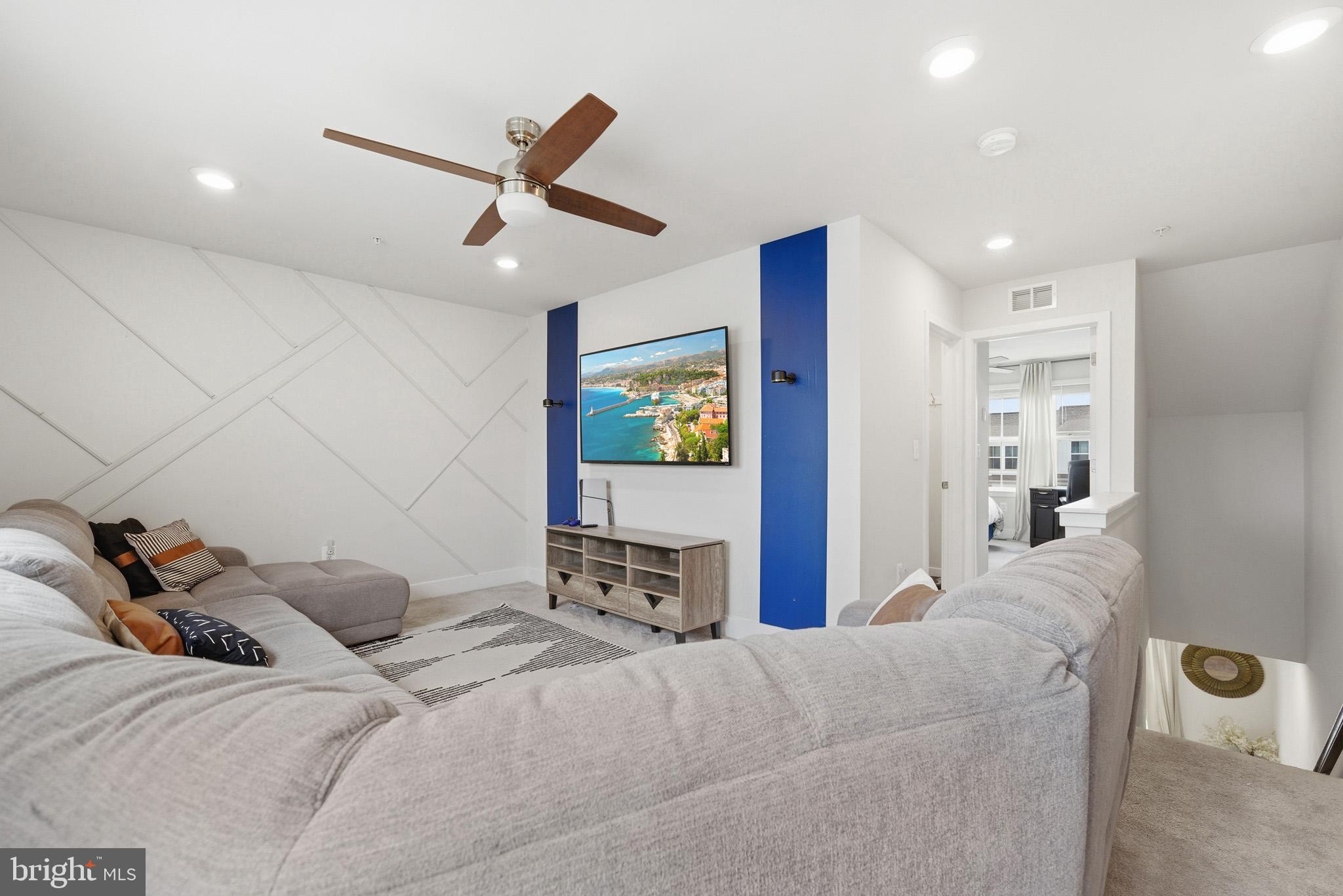 ST. CHARLES TOWNS - Residential