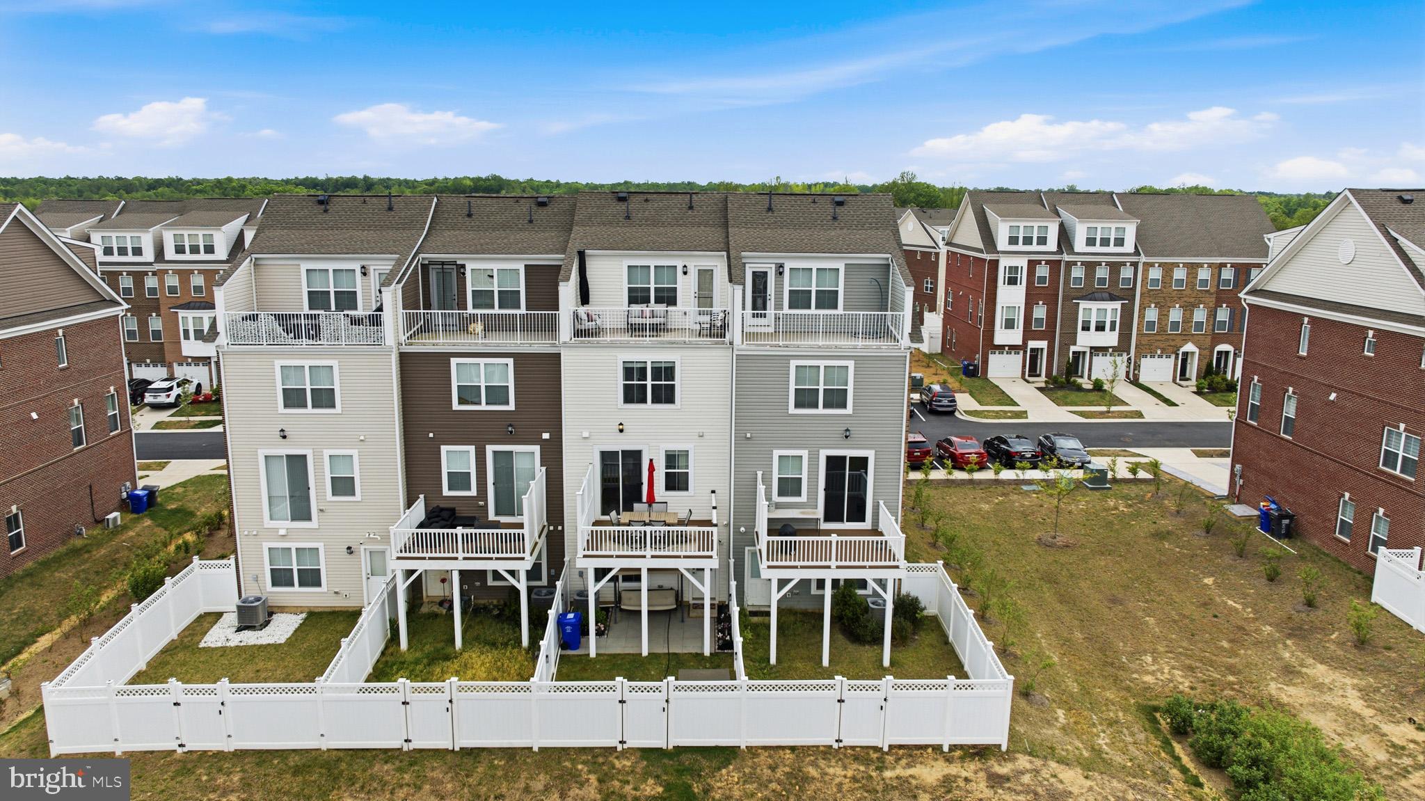 ST. CHARLES TOWNS - Residential