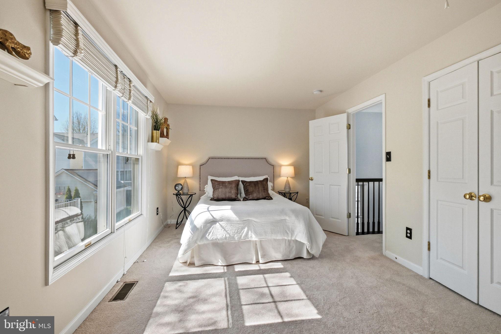 LAKELANDS - Residential