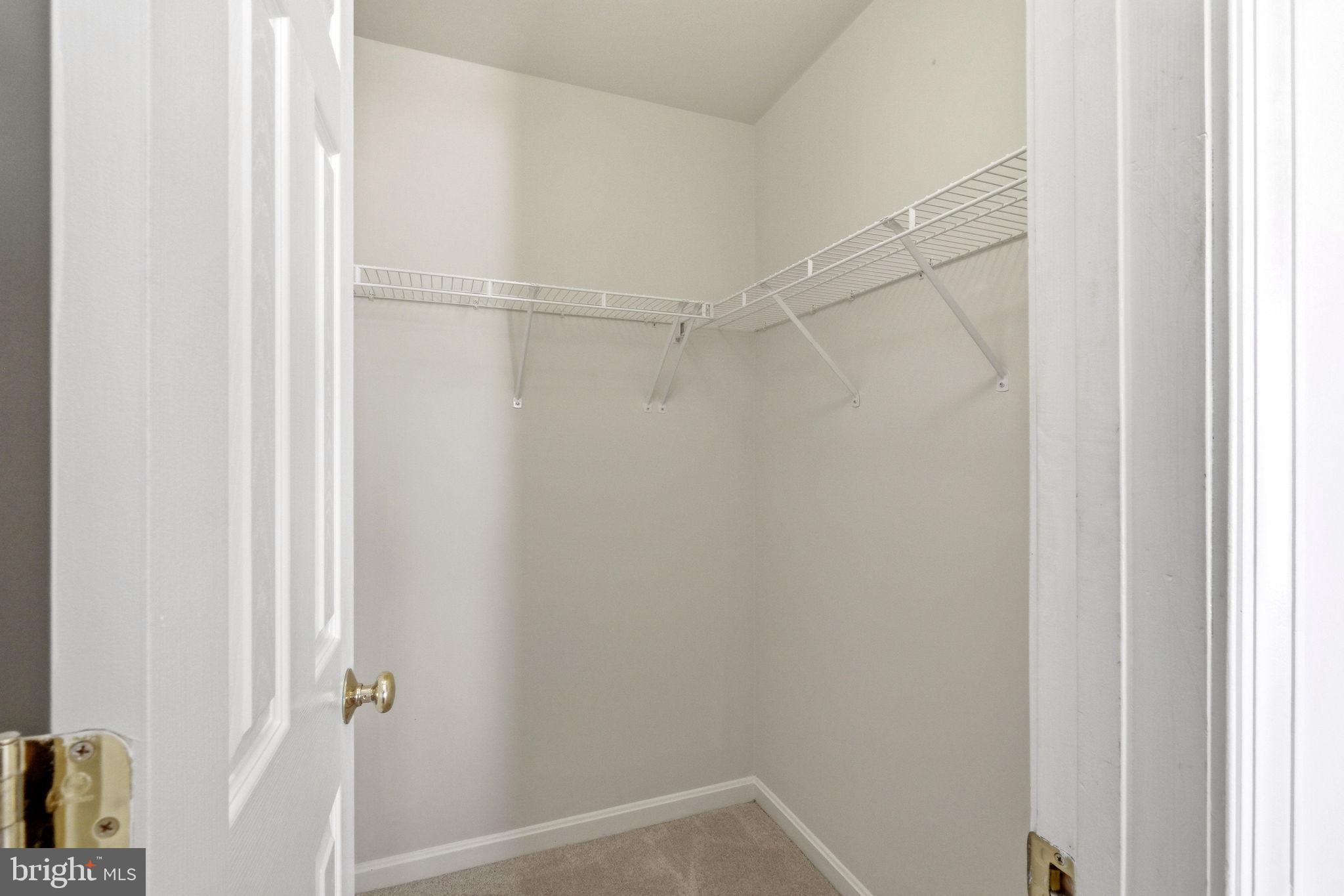 LAKELANDS - Residential