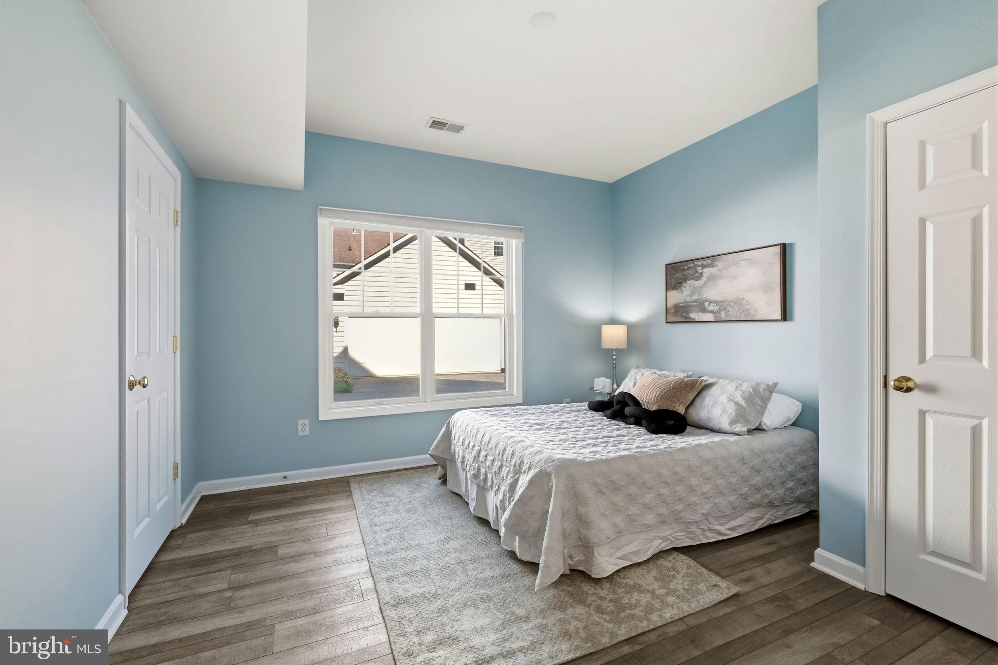 LAKELANDS - Residential