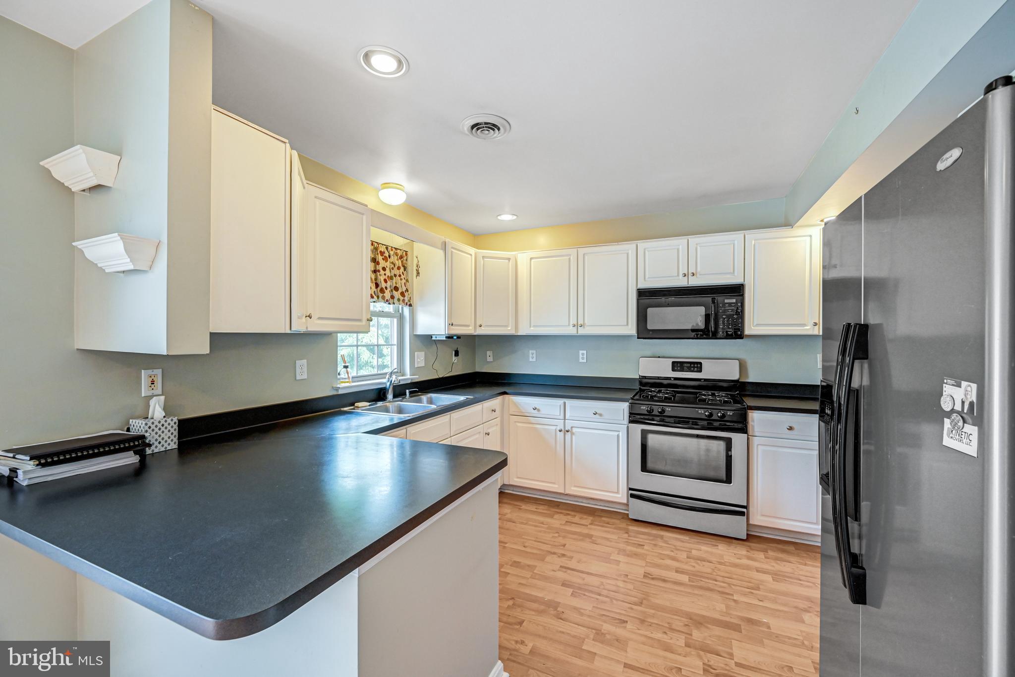 CROWN POINTE CONDOMINIUMS - Residential