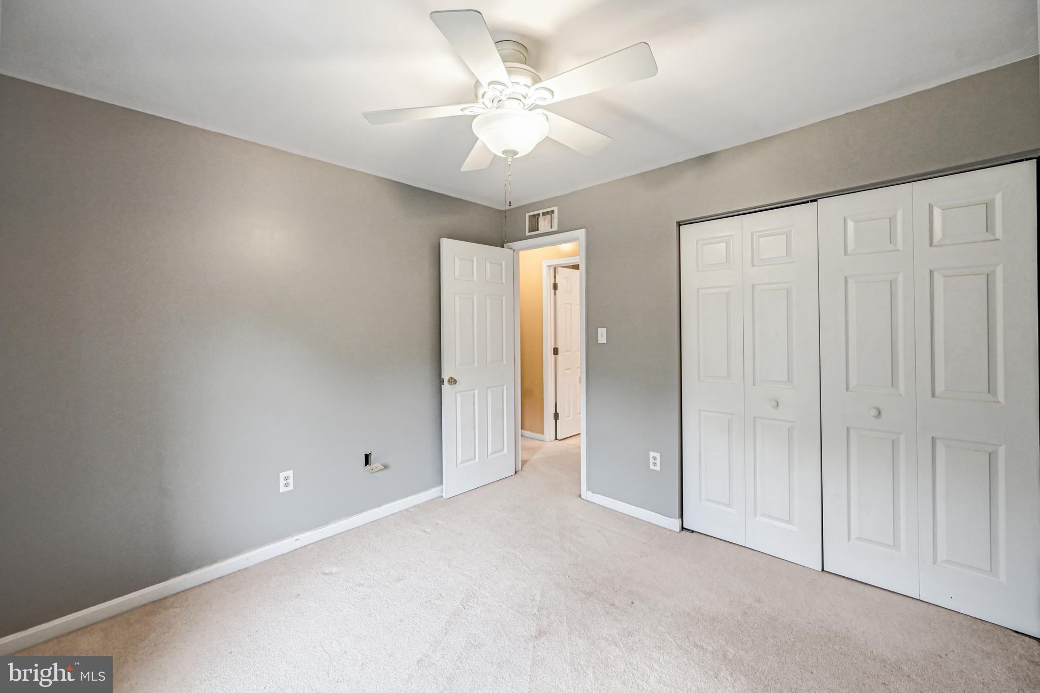 CROWN POINTE CONDOMINIUMS - Residential