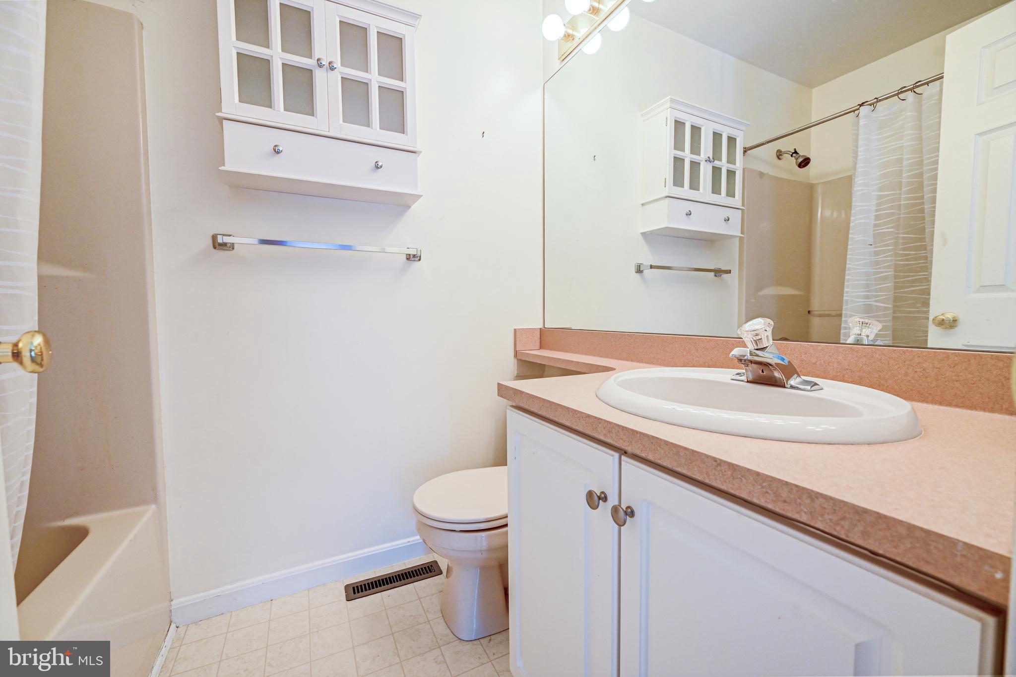 CROWN POINTE CONDOMINIUMS - Residential