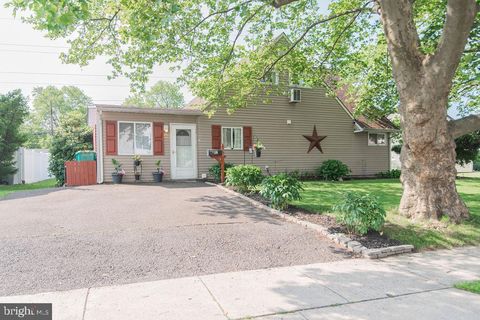 91 NEW SCHOOL LANE LEVITTOWN PA 19054