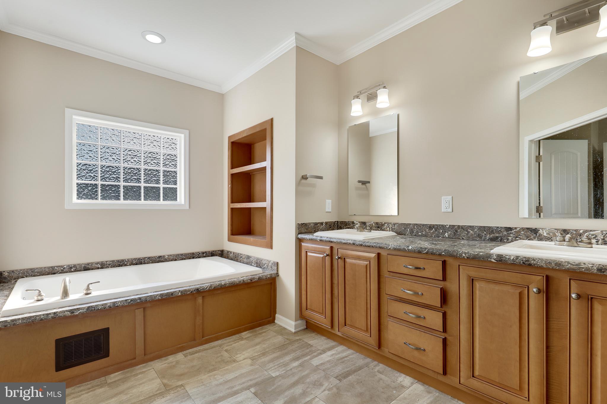 OVERLOOK AT HICKORY HILLS - Residential