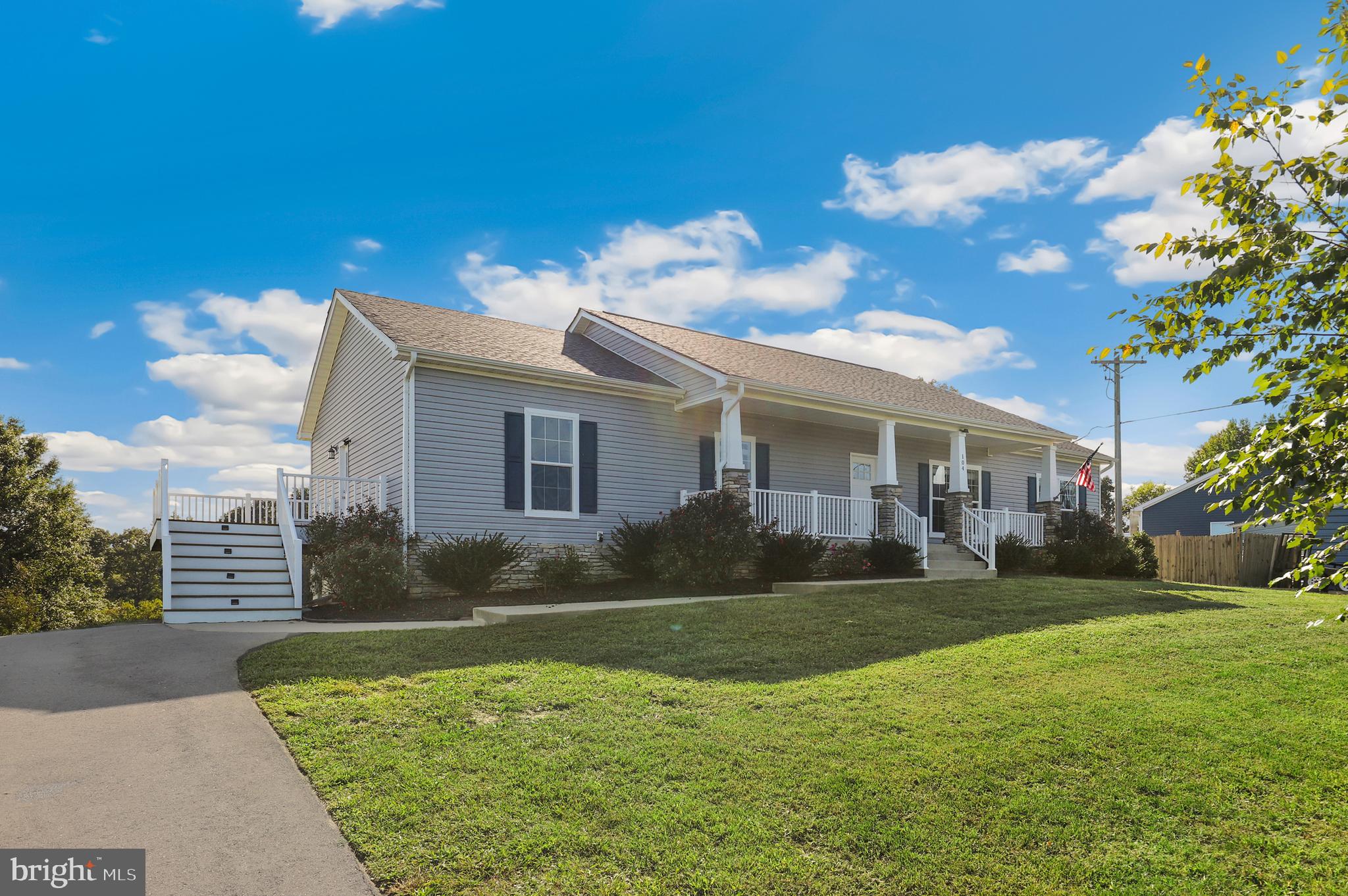 OVERLOOK AT HICKORY HILLS - Residential