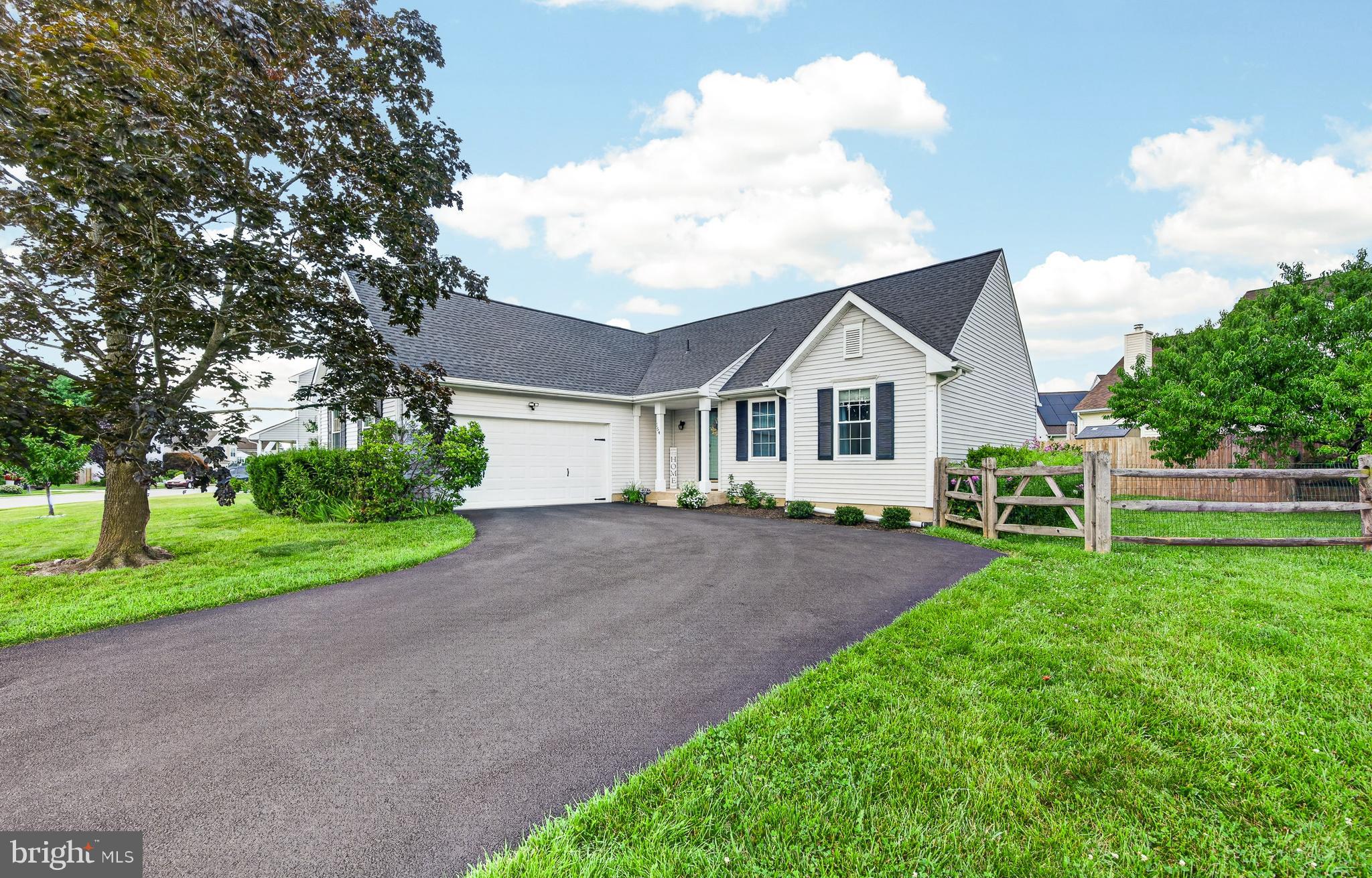 154 SUGARBERRY DRIVE