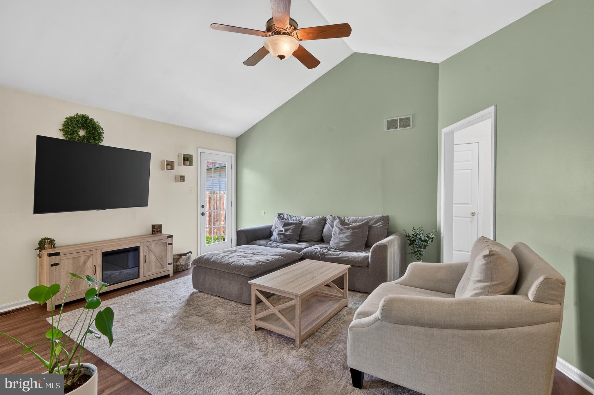 154 SUGARBERRY DRIVE