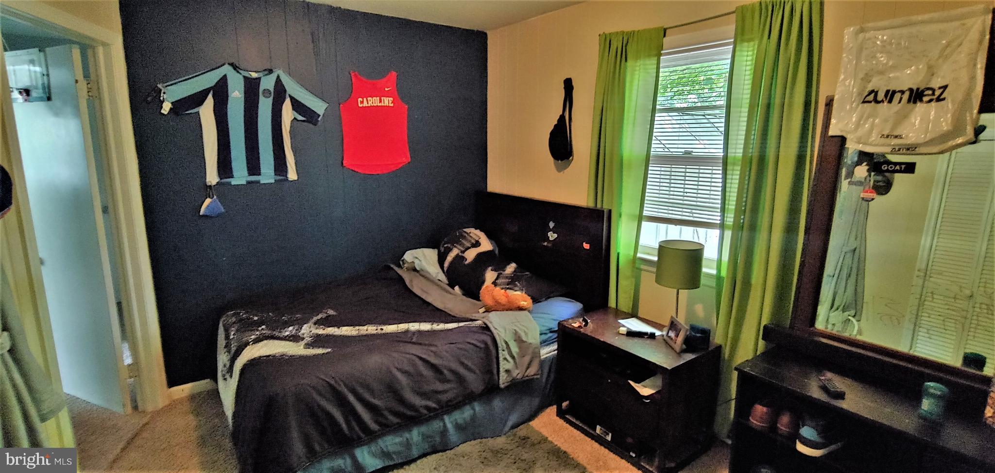 LAKE CAROLINE - Residential