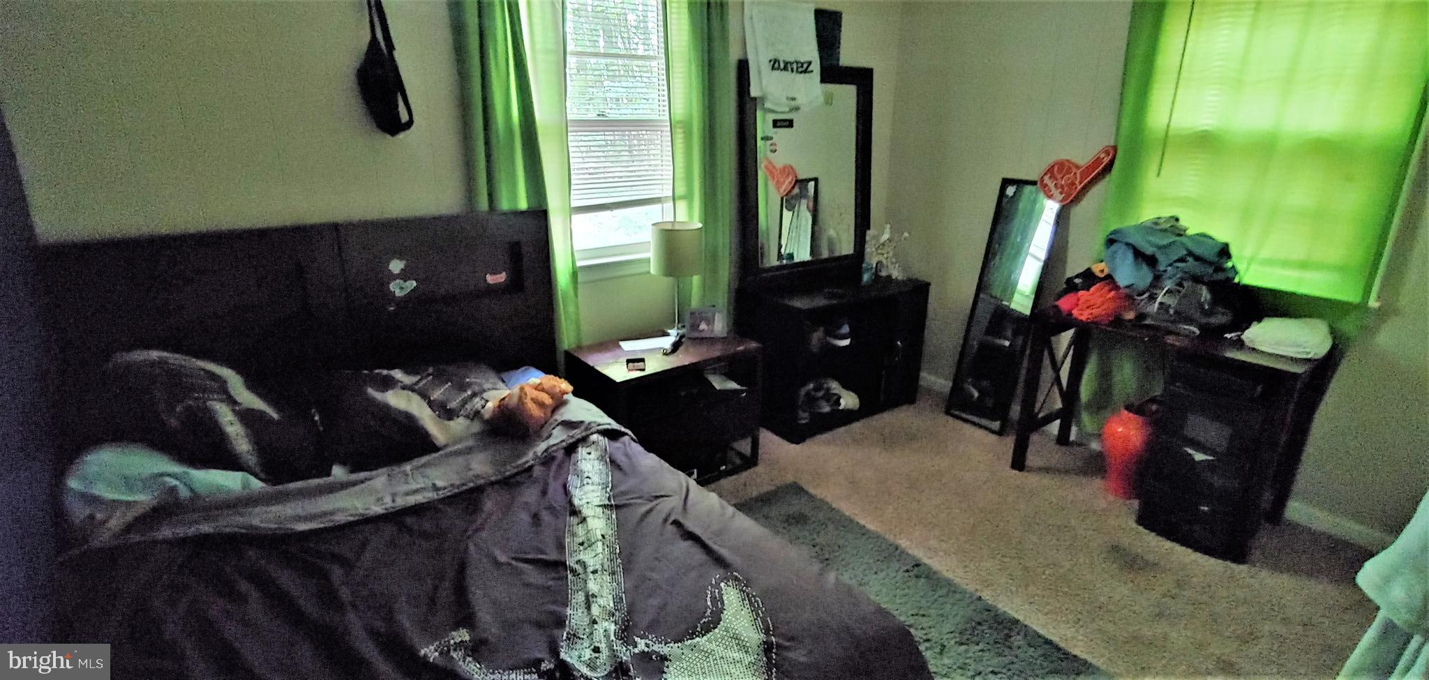 LAKE CAROLINE - Residential