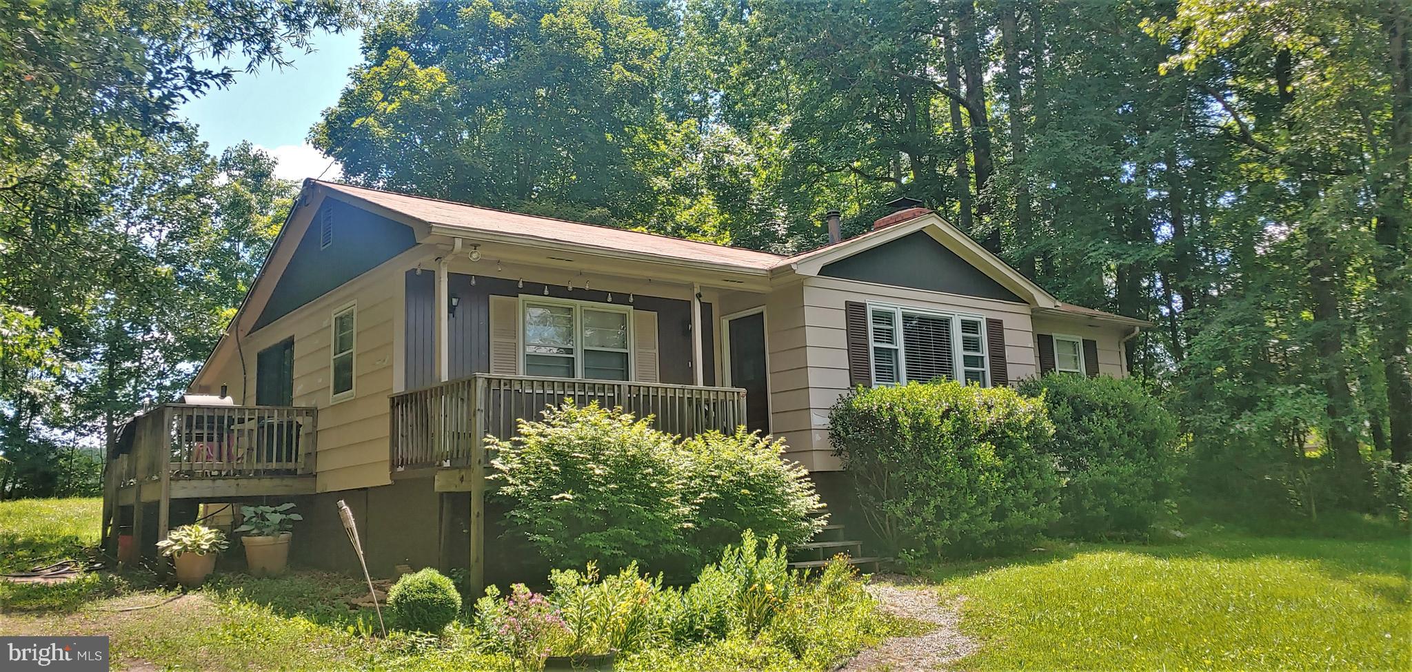 LAKE CAROLINE - Residential