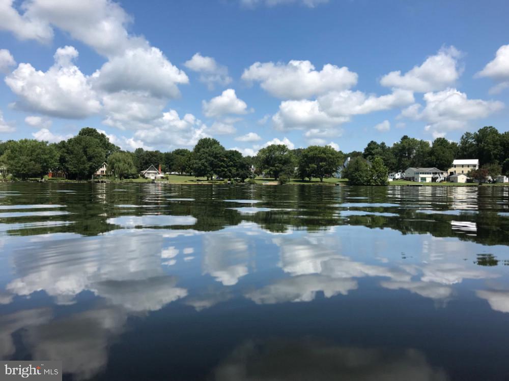 LAKE CAROLINE - Residential