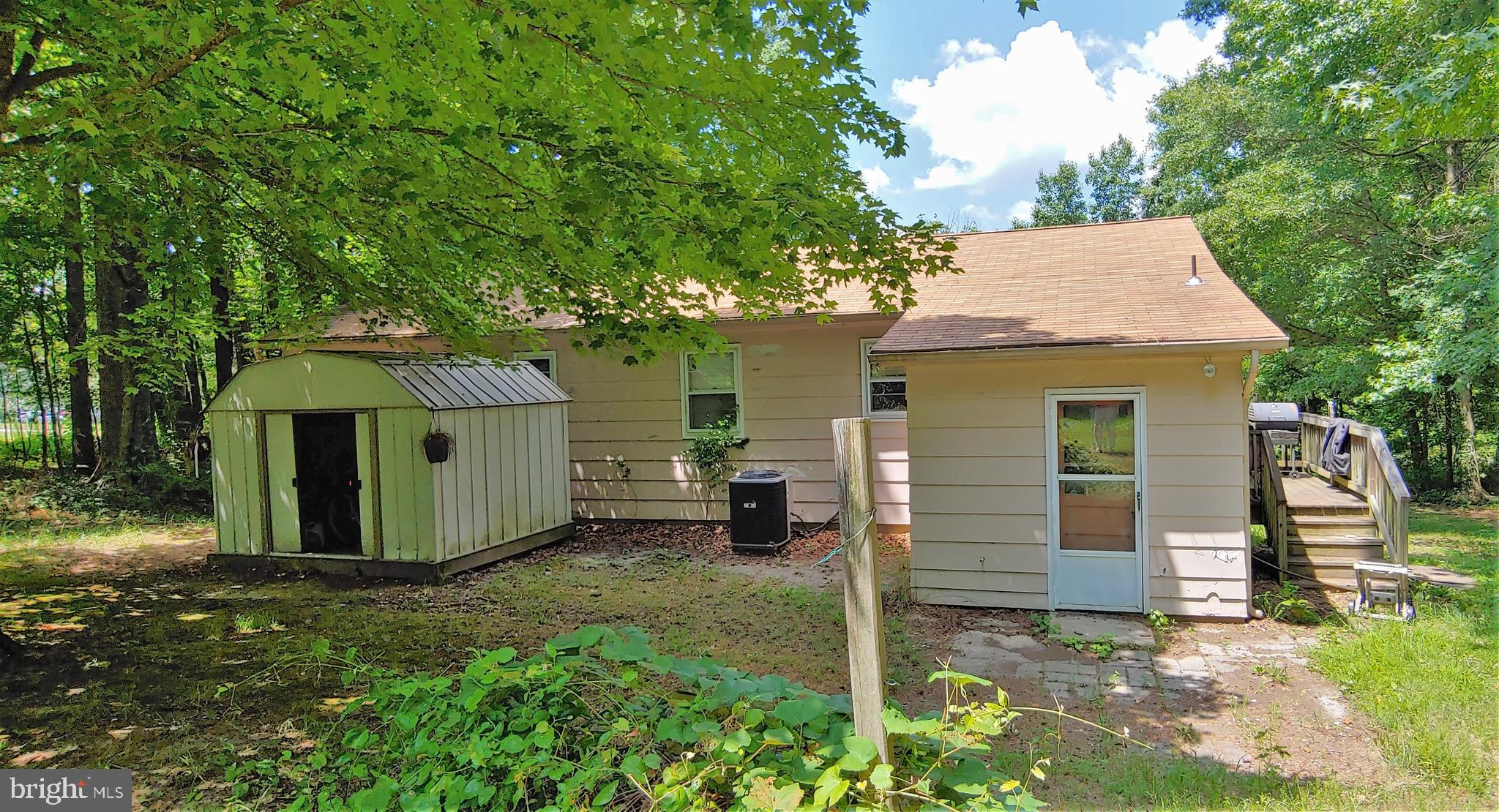 LAKE CAROLINE - Residential