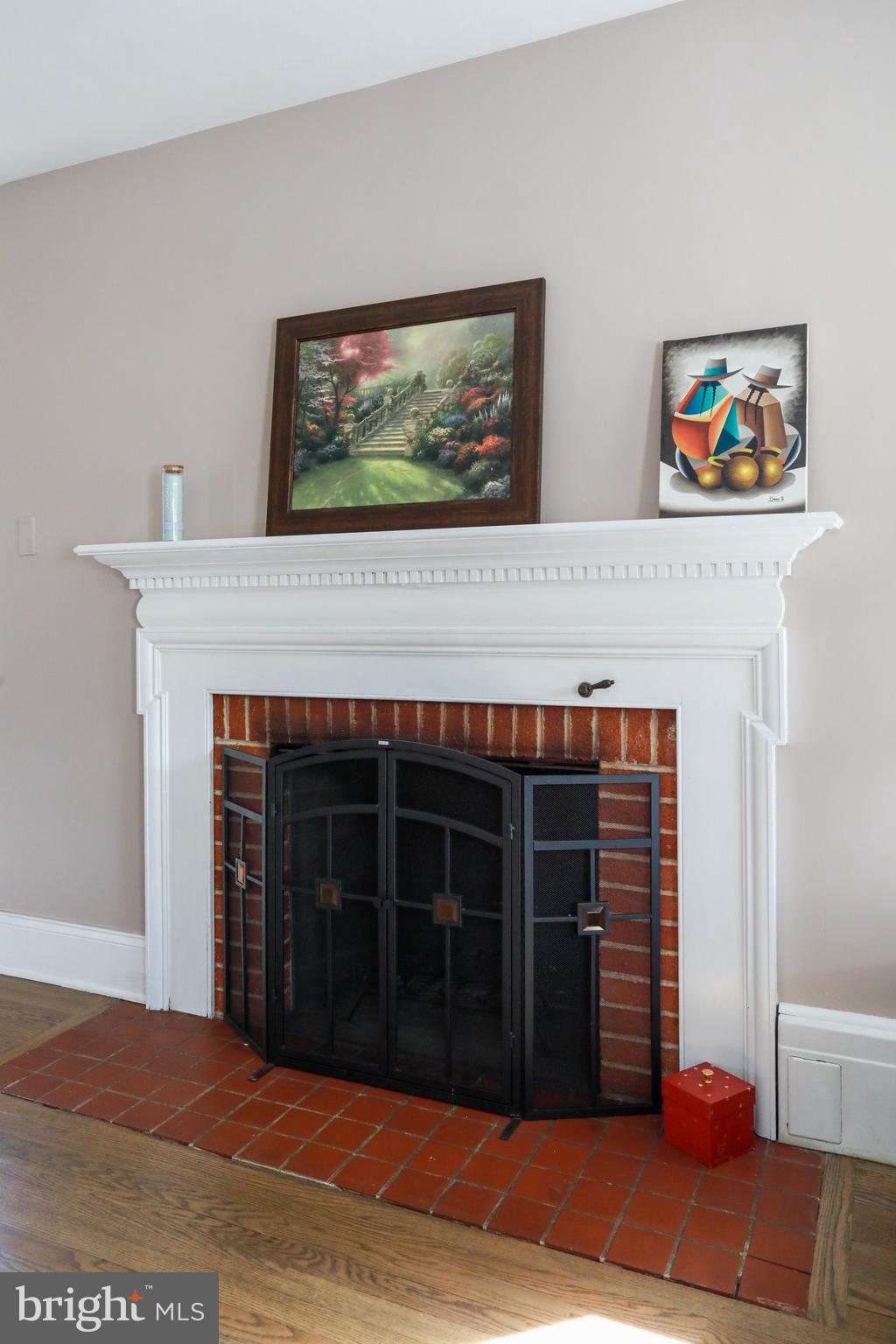 HEDGESVILLE - Residential