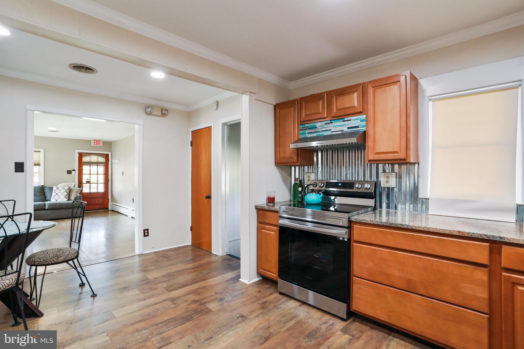 HEDGESVILLE - Residential