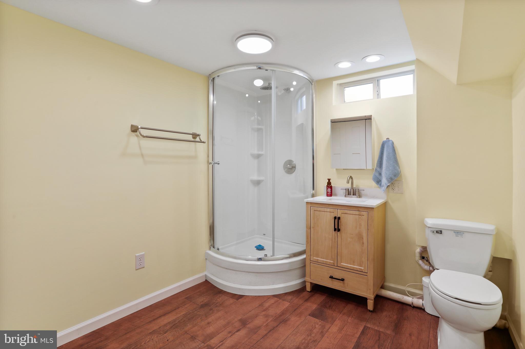 HEDGESVILLE - Residential