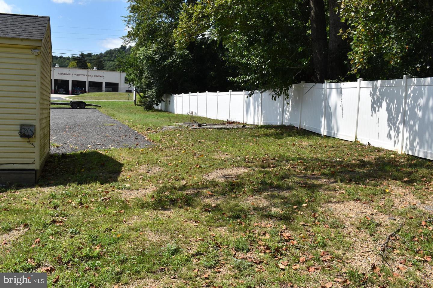 HEDGESVILLE - Residential