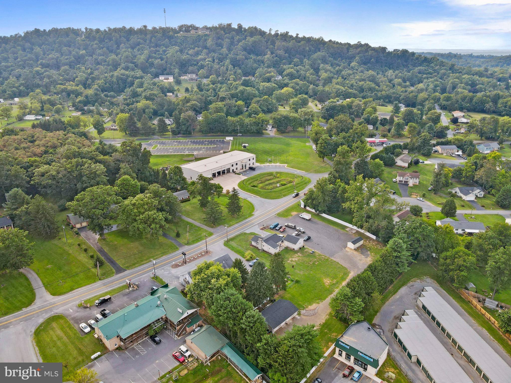 HEDGESVILLE - Residential