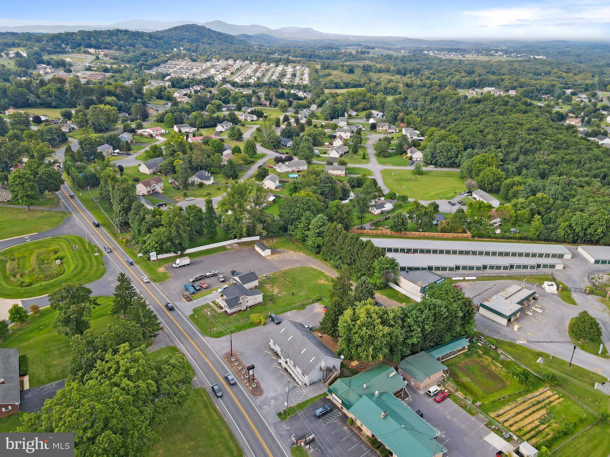 HEDGESVILLE - Residential