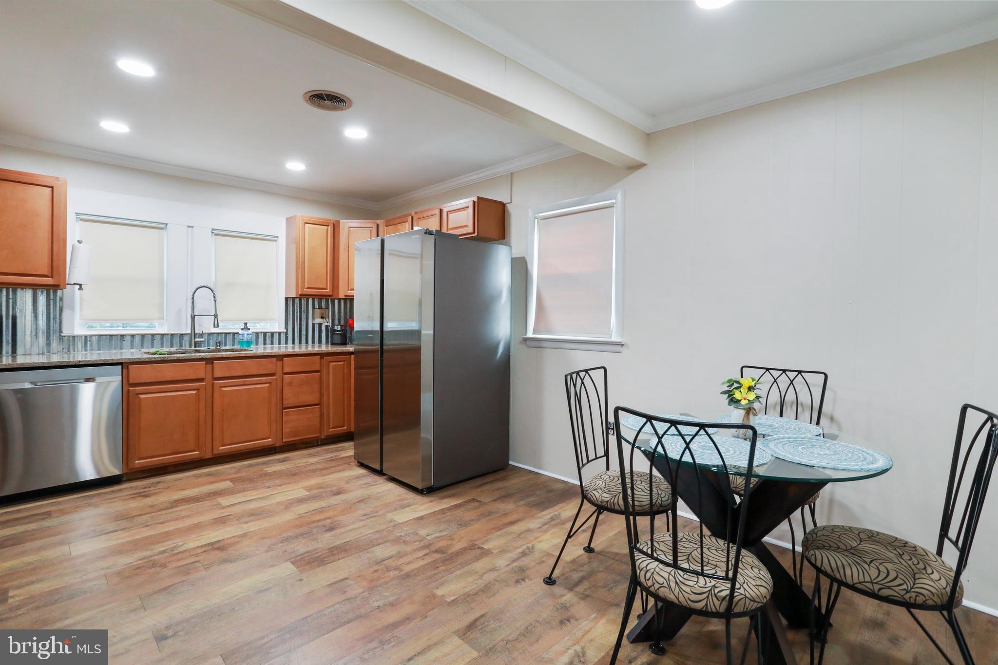 HEDGESVILLE - Residential