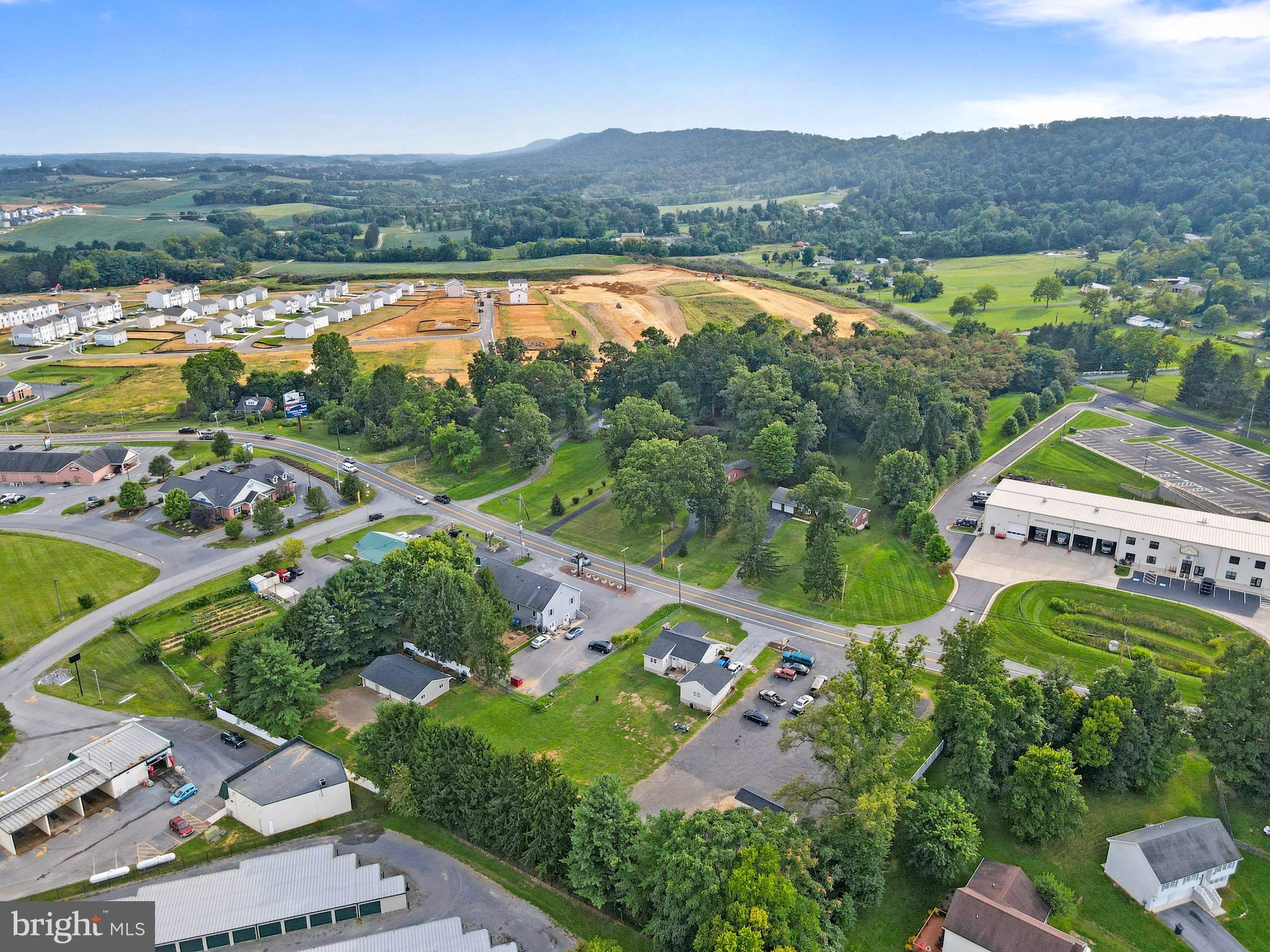 HEDGESVILLE - Residential