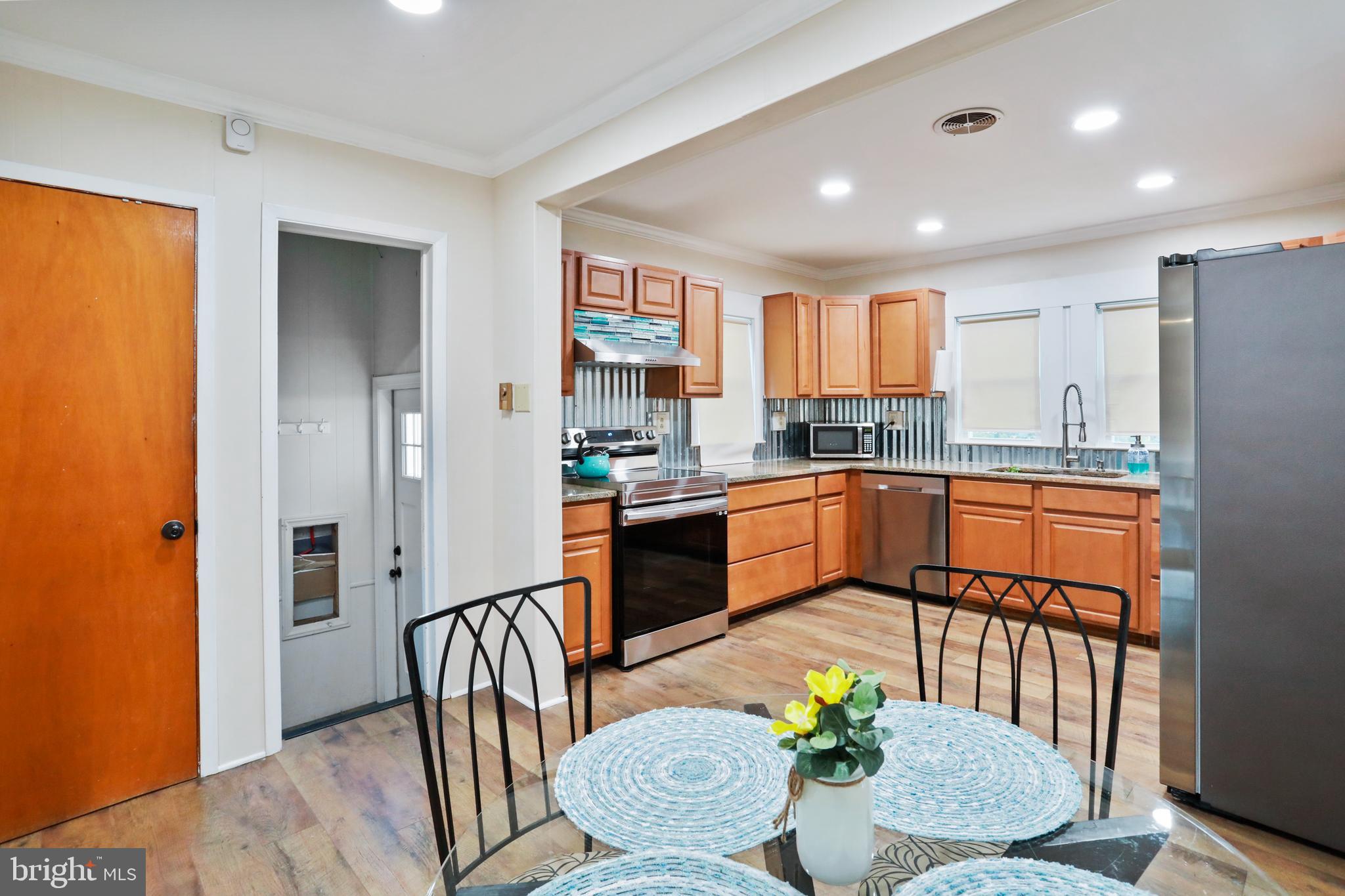 HEDGESVILLE - Residential