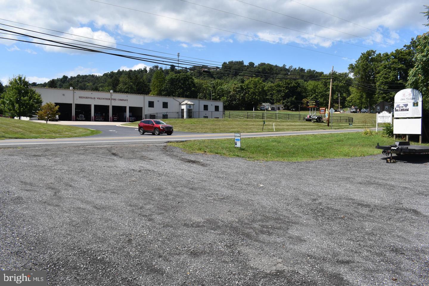 HEDGESVILLE - Residential