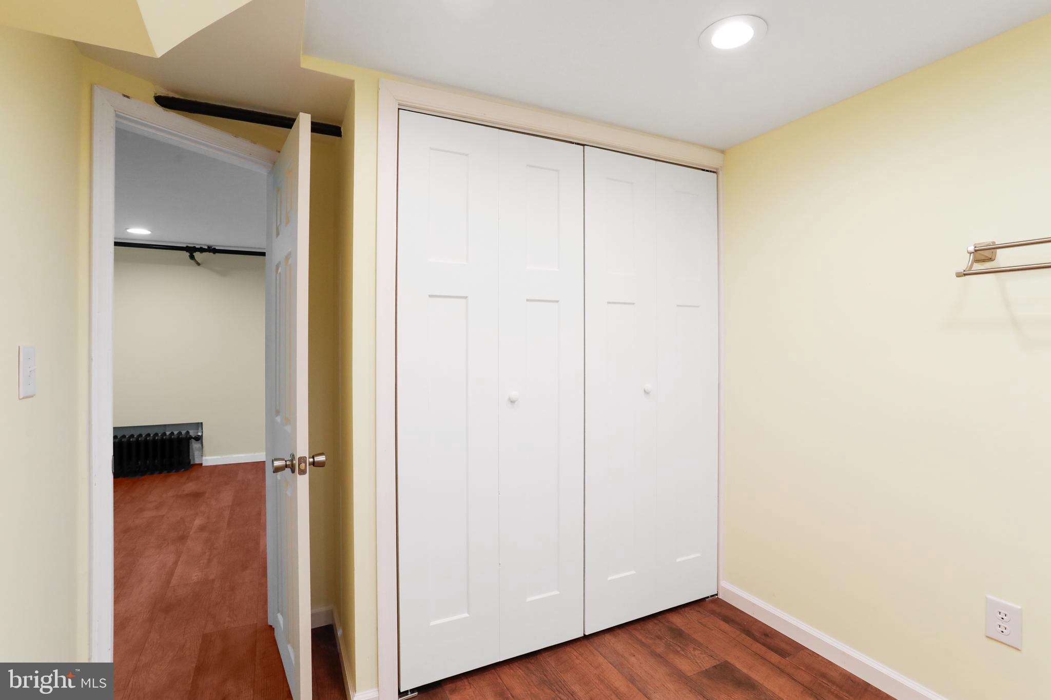 HEDGESVILLE - Residential